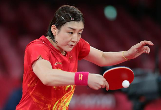 赛事热度持 赛事热度持