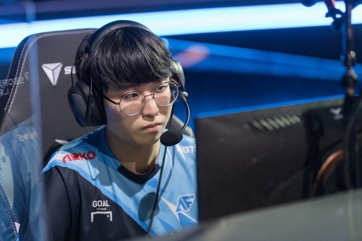 张育成赛后谈守位调整